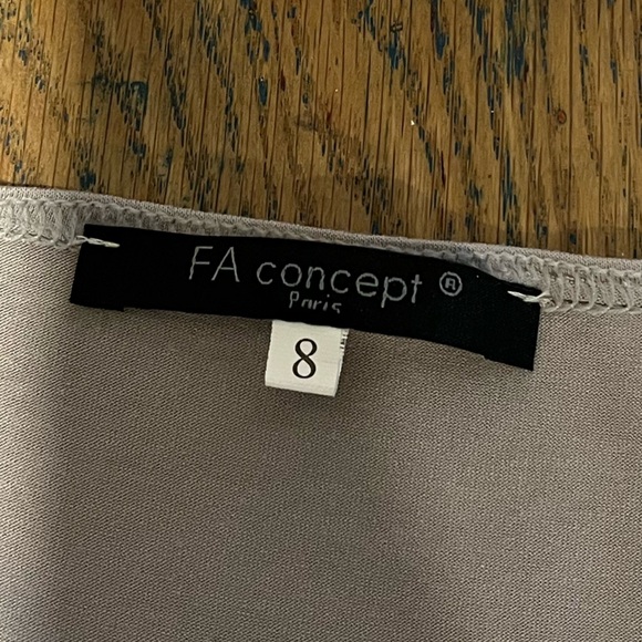 FA CONCEPT – STRETCH SLEEVELESS TOP – SIZE 8 / 3X (SEE MEASUREMENTS) - Picture 3 of 10